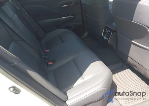 2025 Toyota Crown Platinum из США, поврежденный, VIN JTDAFAAF2S3012325